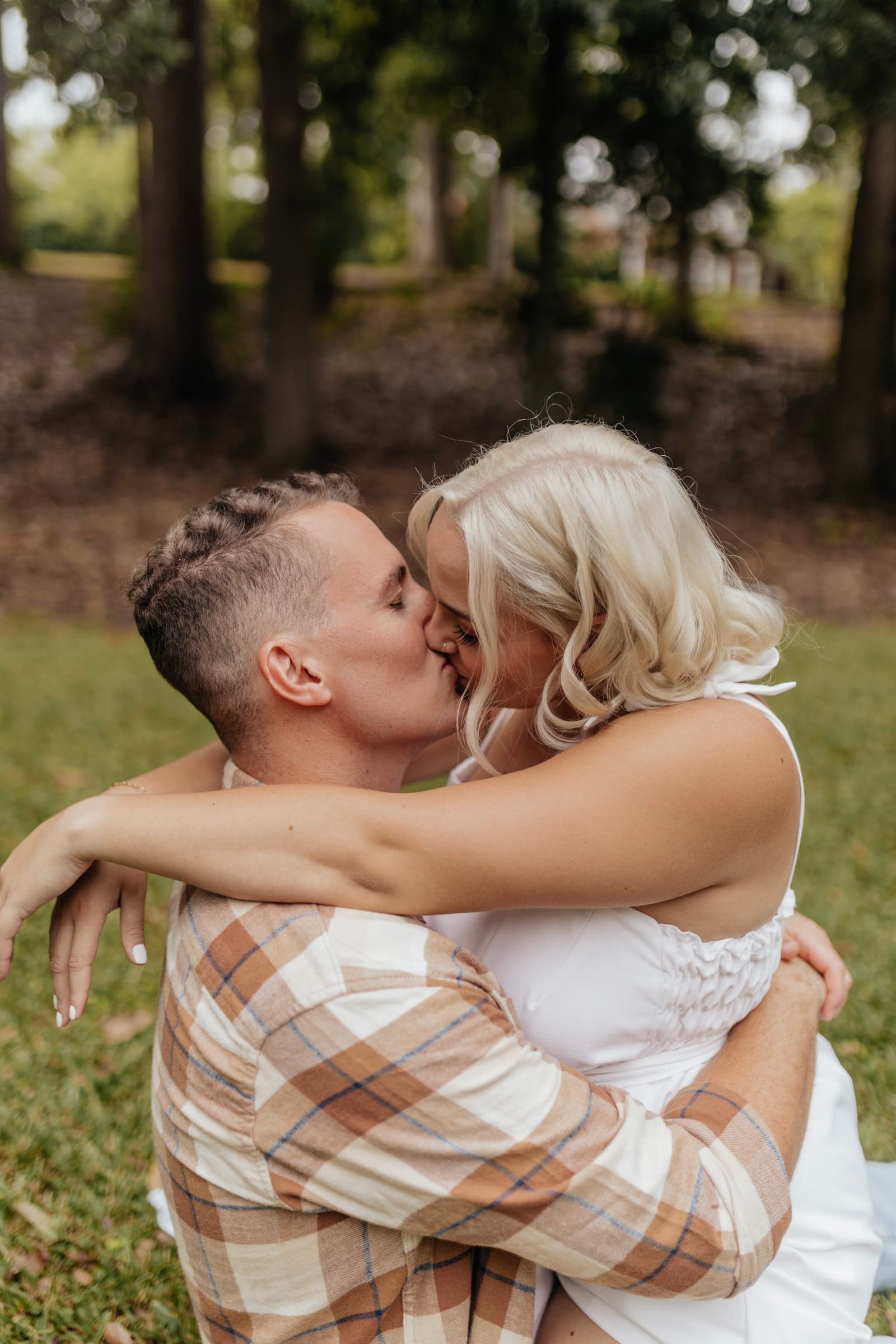 Downtown Florence Engagement, Couples / Engagement photography — image 13
